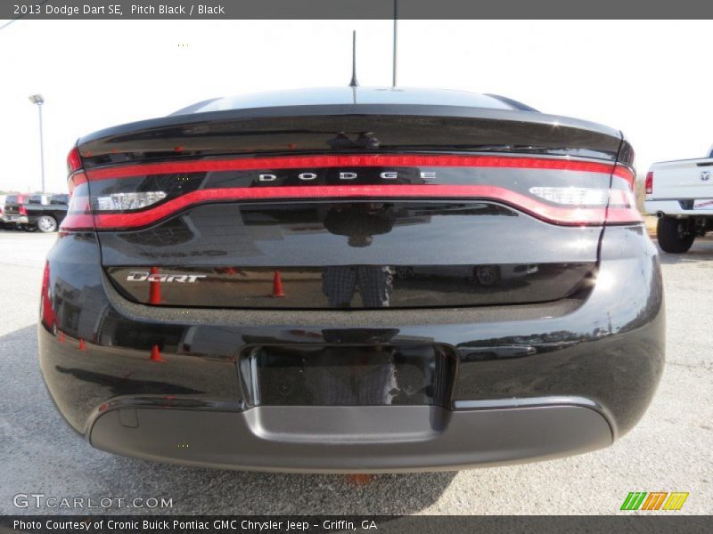 Pitch Black / Black 2013 Dodge Dart SE