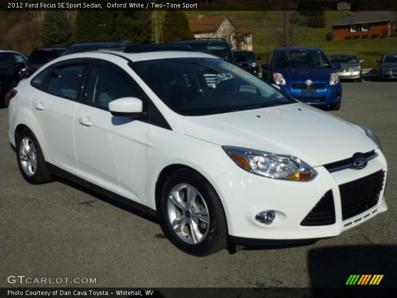 Front 3/4 View of 2012 Focus SE Sport Sedan