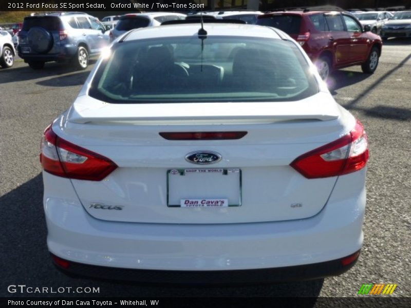 Oxford White / Two-Tone Sport 2012 Ford Focus SE Sport Sedan