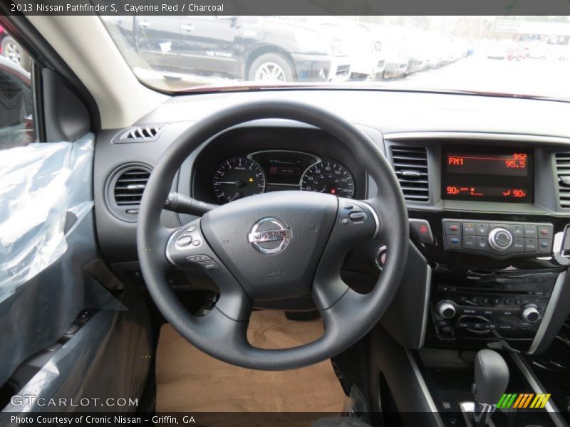 Cayenne Red / Charcoal 2013 Nissan Pathfinder S