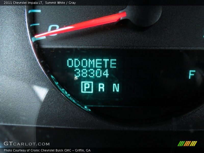 Summit White / Gray 2011 Chevrolet Impala LT