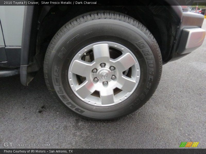 Silver Fresco Metallic / Dark Charcoal 2010 Toyota FJ Cruiser