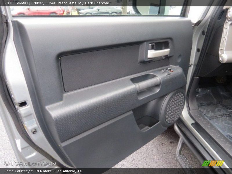 Silver Fresco Metallic / Dark Charcoal 2010 Toyota FJ Cruiser