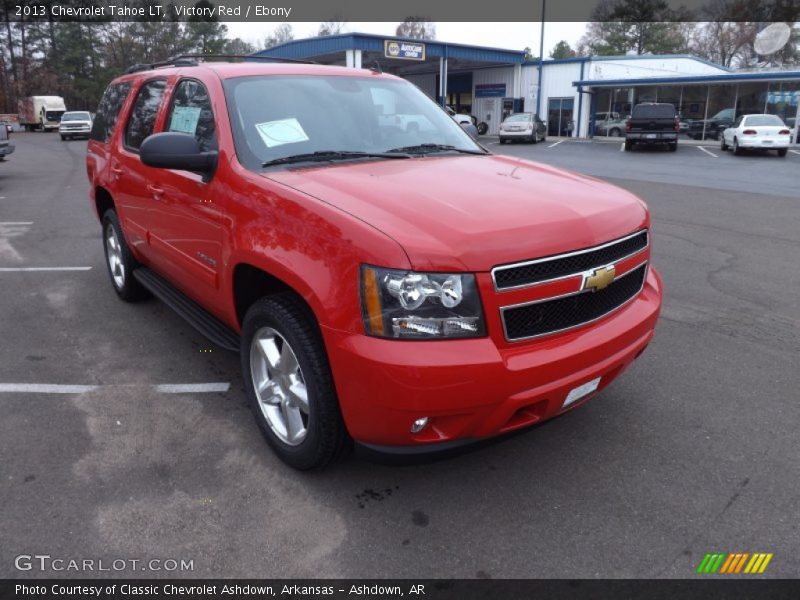 Front 3/4 View of 2013 Tahoe LT