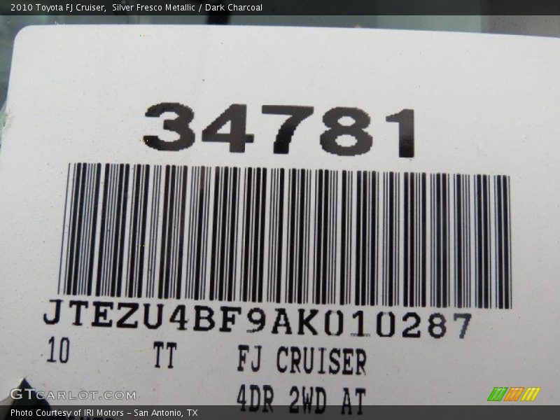 Silver Fresco Metallic / Dark Charcoal 2010 Toyota FJ Cruiser