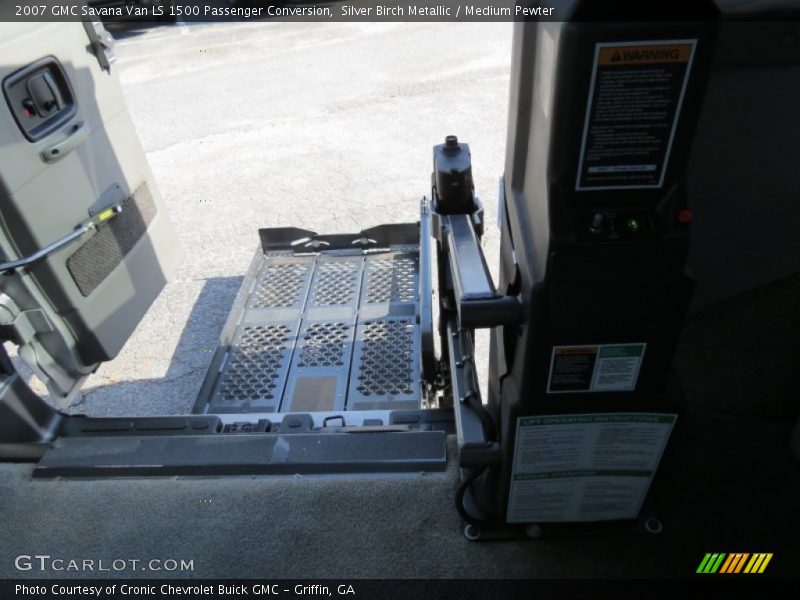 Silver Birch Metallic / Medium Pewter 2007 GMC Savana Van LS 1500 Passenger Conversion