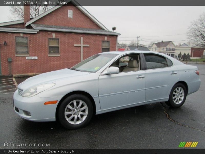Front 3/4 View of 2004 ES 330
