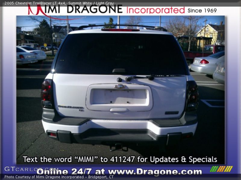 Summit White / Light Gray 2005 Chevrolet TrailBlazer LT 4x4
