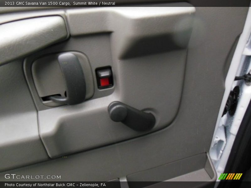 Summit White / Neutral 2013 GMC Savana Van 1500 Cargo