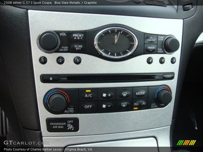 Controls of 2008 G 37 S Sport Coupe