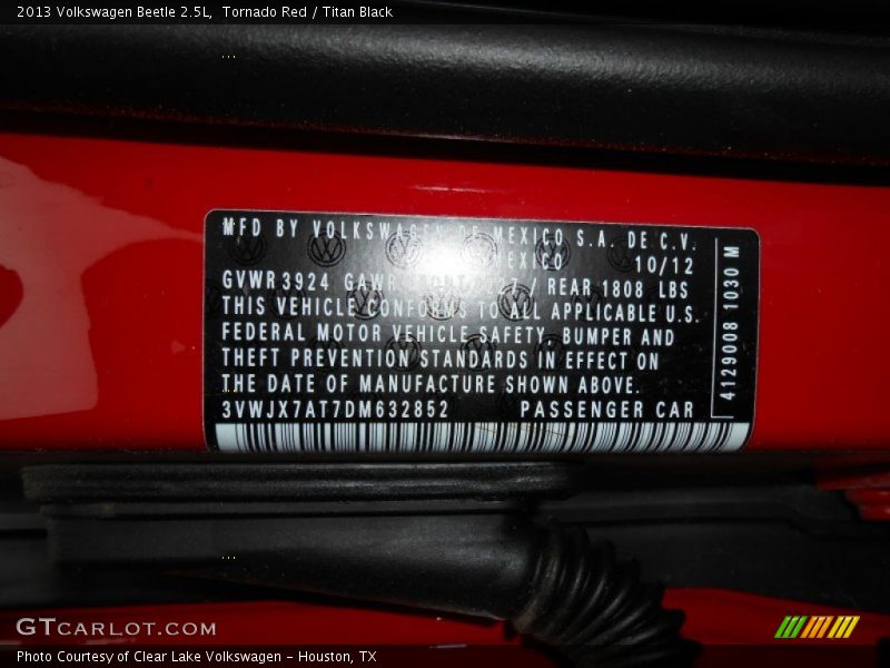 Tornado Red / Titan Black 2013 Volkswagen Beetle 2.5L