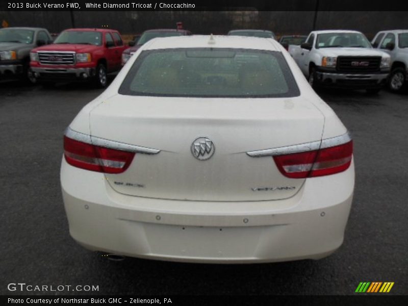 White Diamond Tricoat / Choccachino 2013 Buick Verano FWD