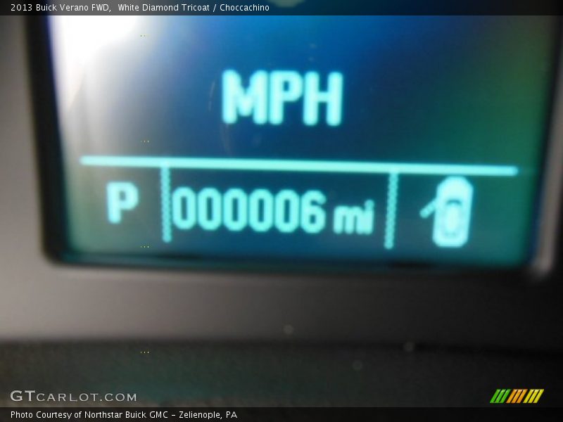 White Diamond Tricoat / Choccachino 2013 Buick Verano FWD