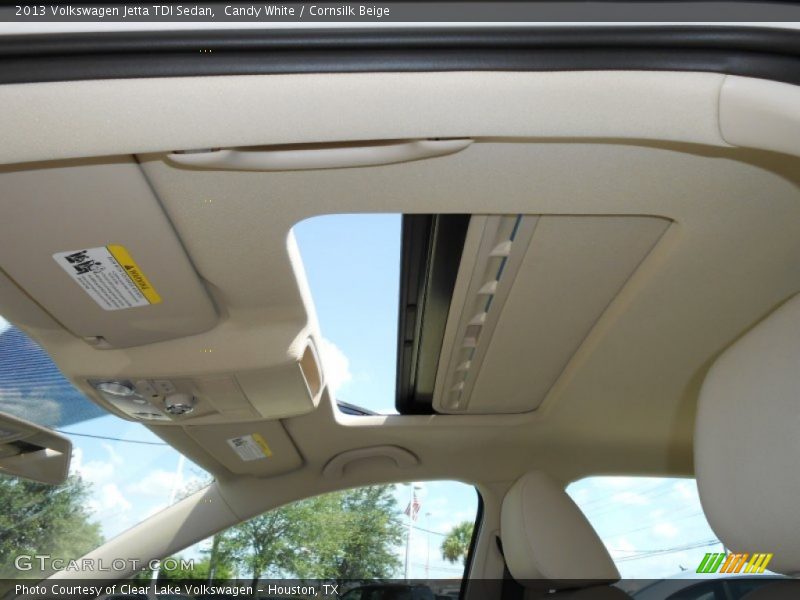 Candy White / Cornsilk Beige 2013 Volkswagen Jetta TDI Sedan