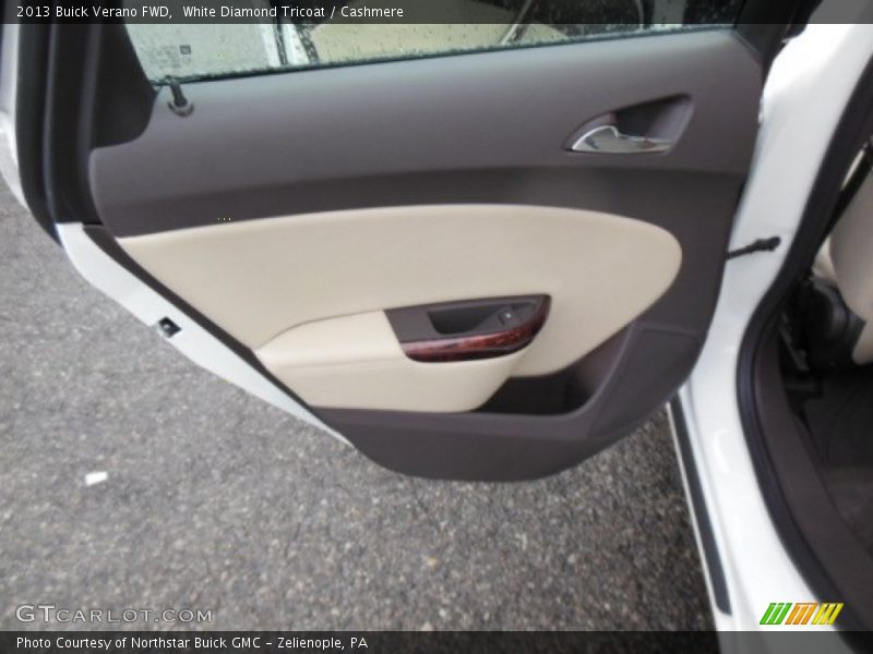 White Diamond Tricoat / Cashmere 2013 Buick Verano FWD