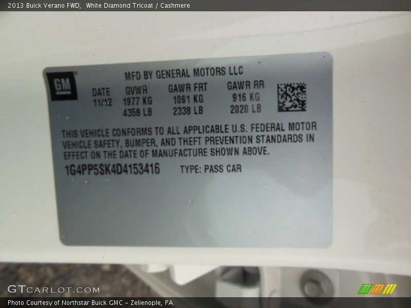 White Diamond Tricoat / Cashmere 2013 Buick Verano FWD