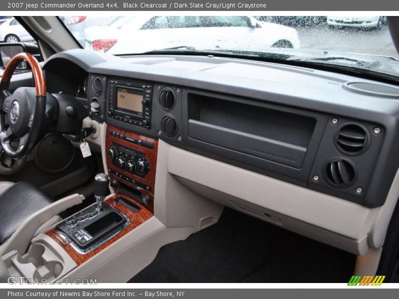 Black Clearcoat / Dark Slate Gray/Light Graystone 2007 Jeep Commander Overland 4x4