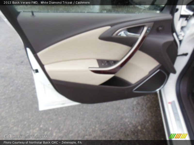 White Diamond Tricoat / Cashmere 2013 Buick Verano FWD