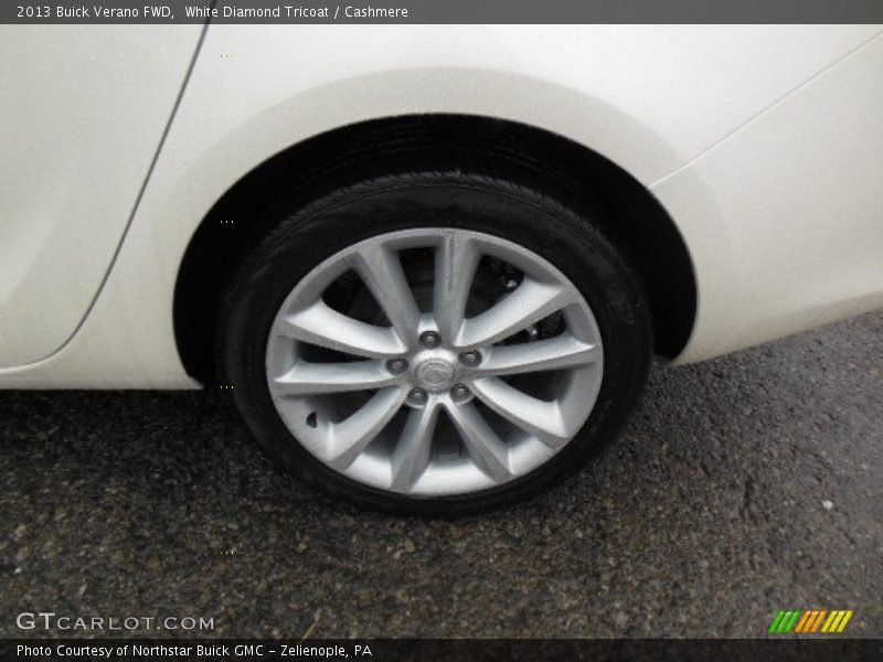 White Diamond Tricoat / Cashmere 2013 Buick Verano FWD