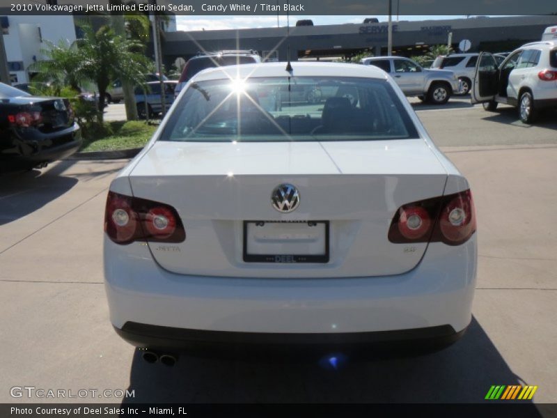 Candy White / Titan Black 2010 Volkswagen Jetta Limited Edition Sedan