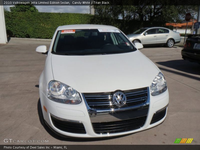 Candy White / Titan Black 2010 Volkswagen Jetta Limited Edition Sedan