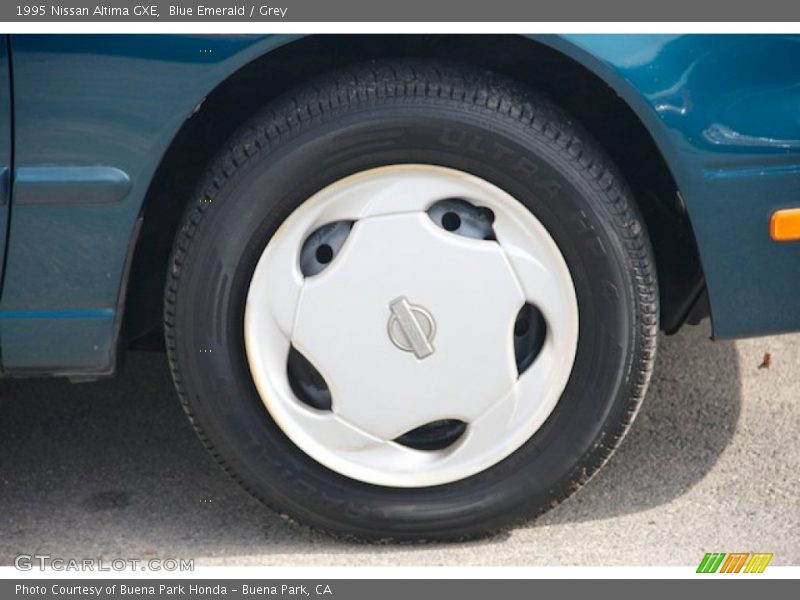  1995 Altima GXE Wheel
