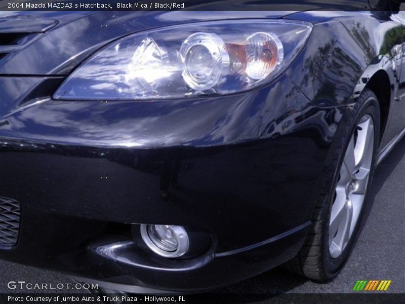 Black Mica / Black/Red 2004 Mazda MAZDA3 s Hatchback