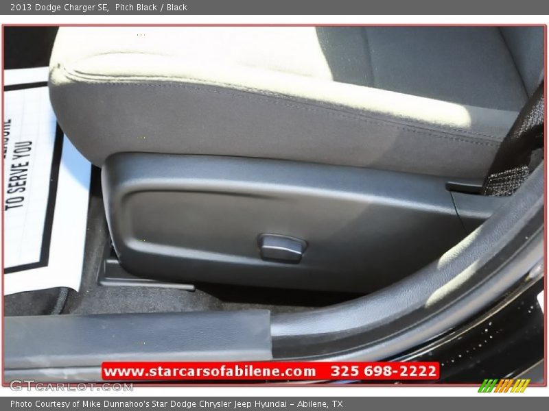 Pitch Black / Black 2013 Dodge Charger SE