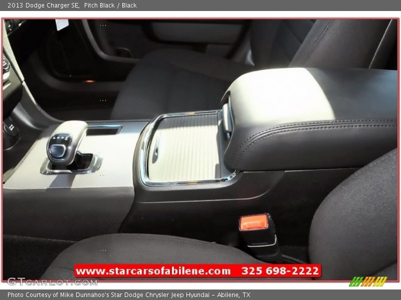Pitch Black / Black 2013 Dodge Charger SE