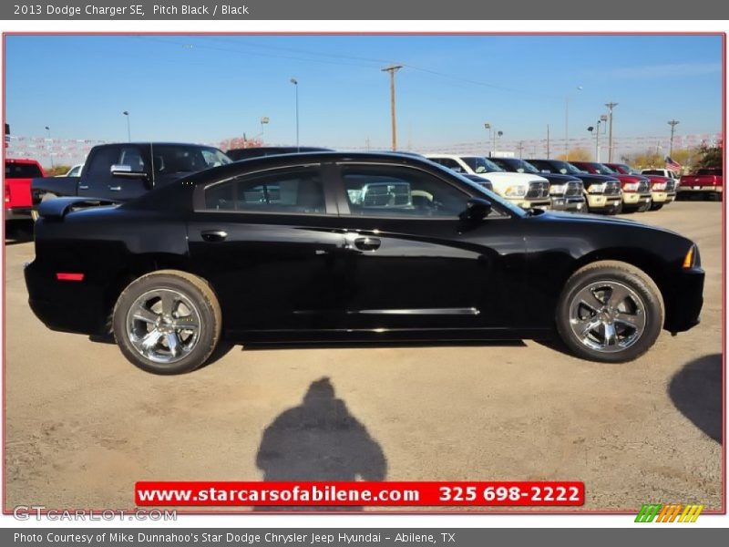 Pitch Black / Black 2013 Dodge Charger SE