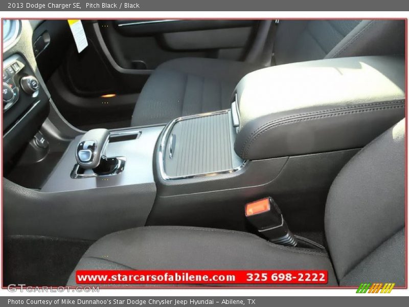 Pitch Black / Black 2013 Dodge Charger SE