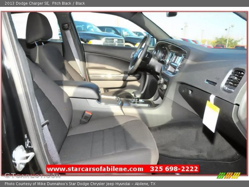 Pitch Black / Black 2013 Dodge Charger SE
