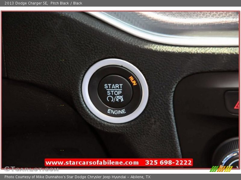 Pitch Black / Black 2013 Dodge Charger SE