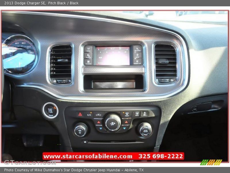Pitch Black / Black 2013 Dodge Charger SE