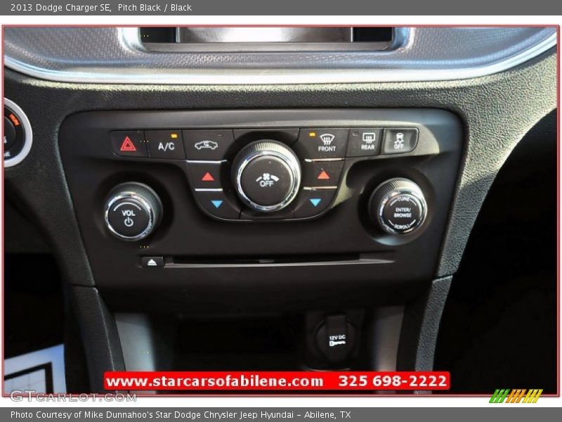 Pitch Black / Black 2013 Dodge Charger SE