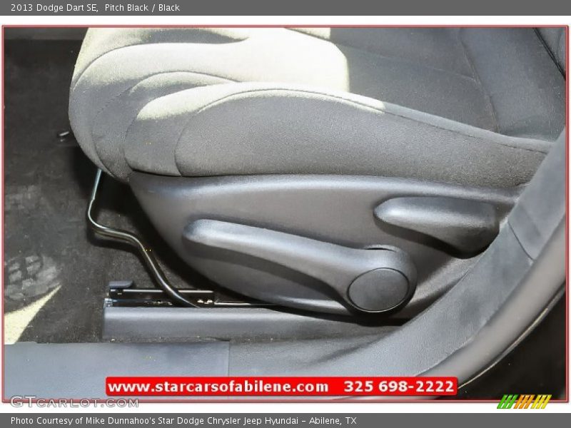 Pitch Black / Black 2013 Dodge Dart SE