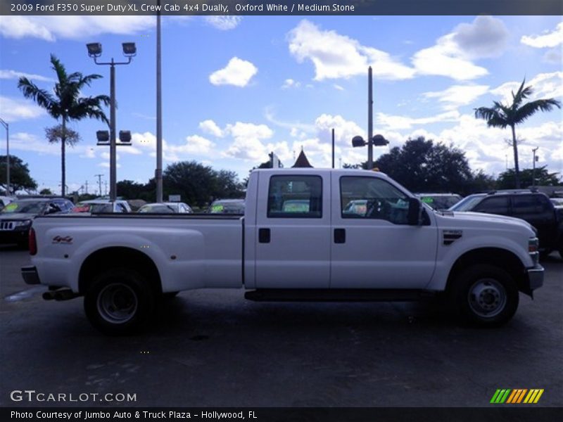 Oxford White / Medium Stone 2009 Ford F350 Super Duty XL Crew Cab 4x4 Dually