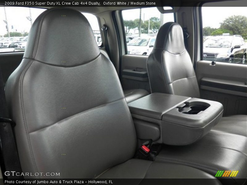  2009 F350 Super Duty XL Crew Cab 4x4 Dually Medium Stone Interior