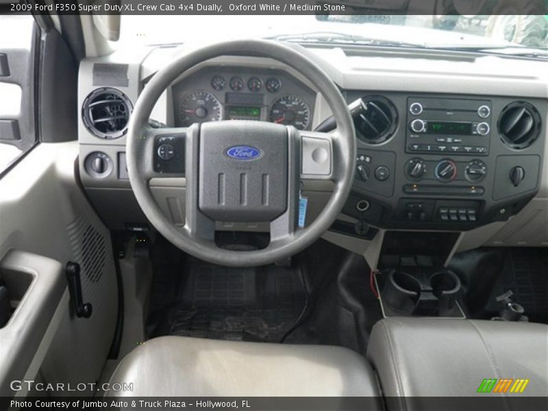 Oxford White / Medium Stone 2009 Ford F350 Super Duty XL Crew Cab 4x4 Dually