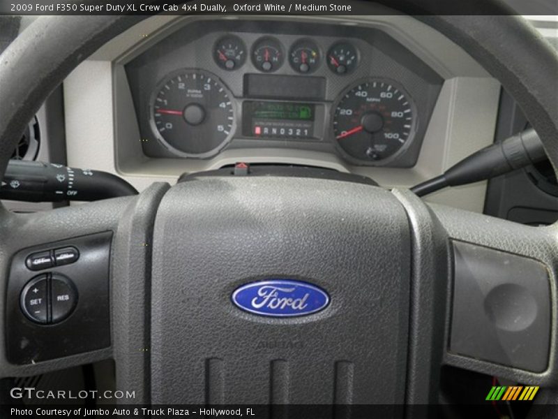 Oxford White / Medium Stone 2009 Ford F350 Super Duty XL Crew Cab 4x4 Dually
