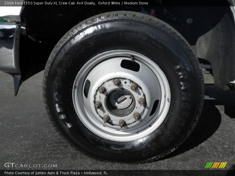  2009 F350 Super Duty XL Crew Cab 4x4 Dually Wheel