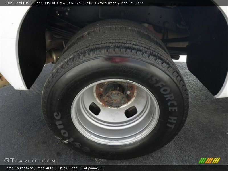  2009 F350 Super Duty XL Crew Cab 4x4 Dually Wheel
