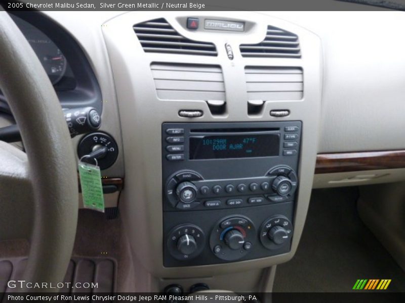 Silver Green Metallic / Neutral Beige 2005 Chevrolet Malibu Sedan