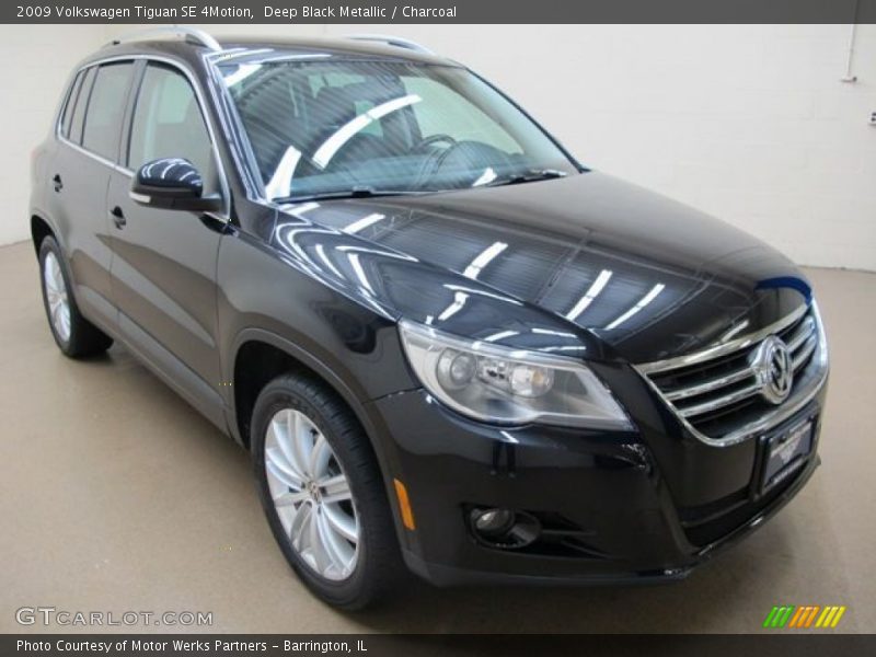 Deep Black Metallic / Charcoal 2009 Volkswagen Tiguan SE 4Motion