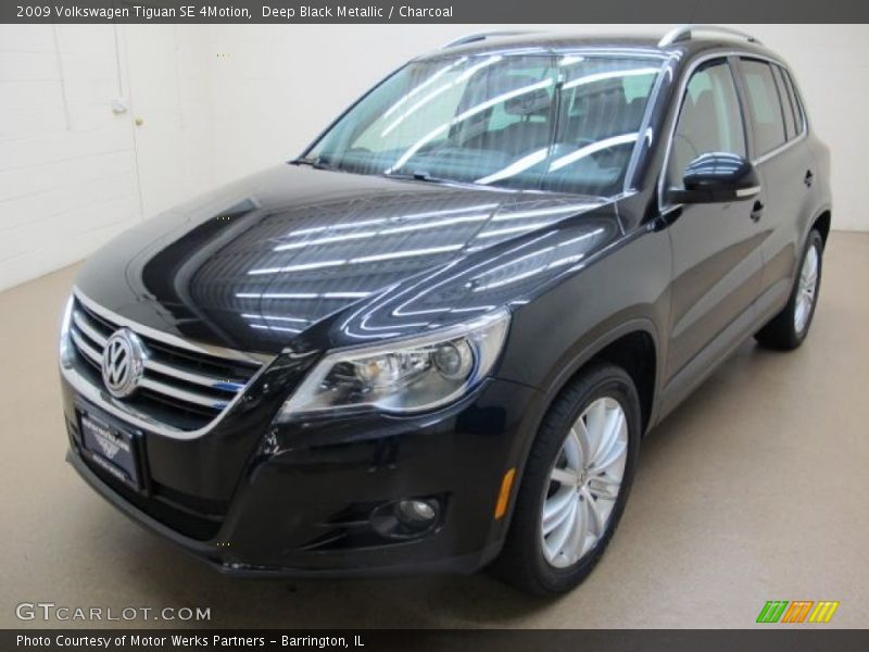 Deep Black Metallic / Charcoal 2009 Volkswagen Tiguan SE 4Motion