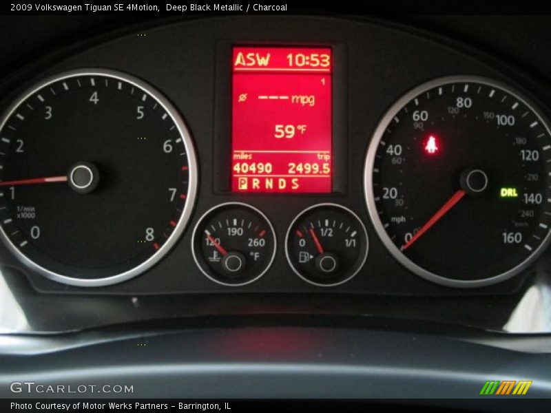 Deep Black Metallic / Charcoal 2009 Volkswagen Tiguan SE 4Motion