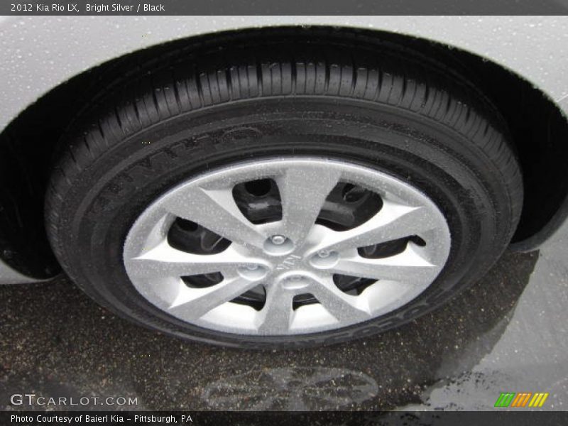 Bright Silver / Black 2012 Kia Rio LX