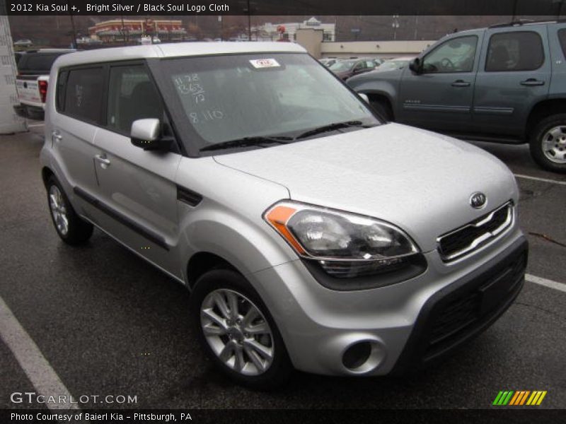 Front 3/4 View of 2012 Soul +