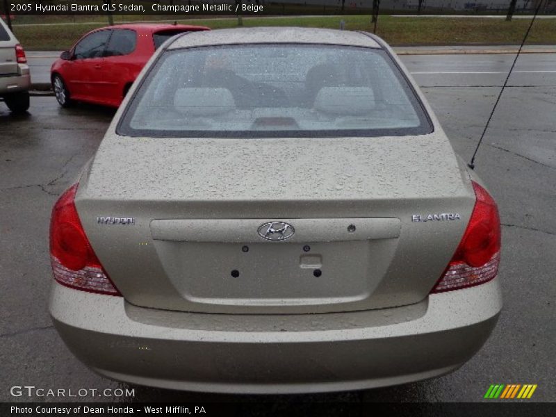 Champagne Metallic / Beige 2005 Hyundai Elantra GLS Sedan
