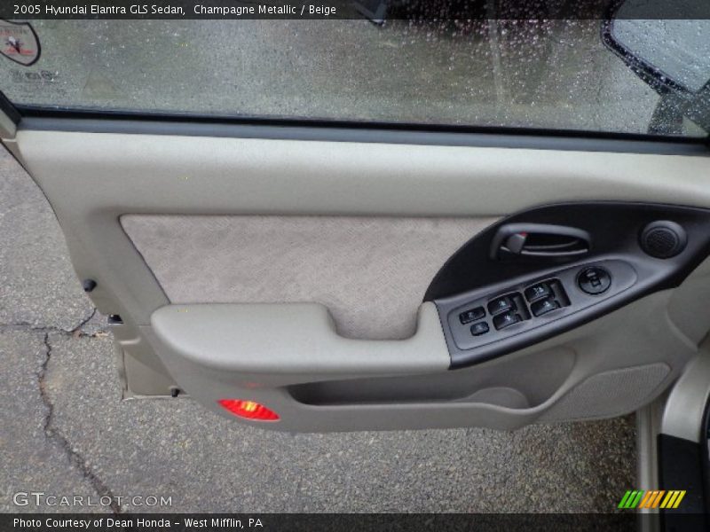 Champagne Metallic / Beige 2005 Hyundai Elantra GLS Sedan